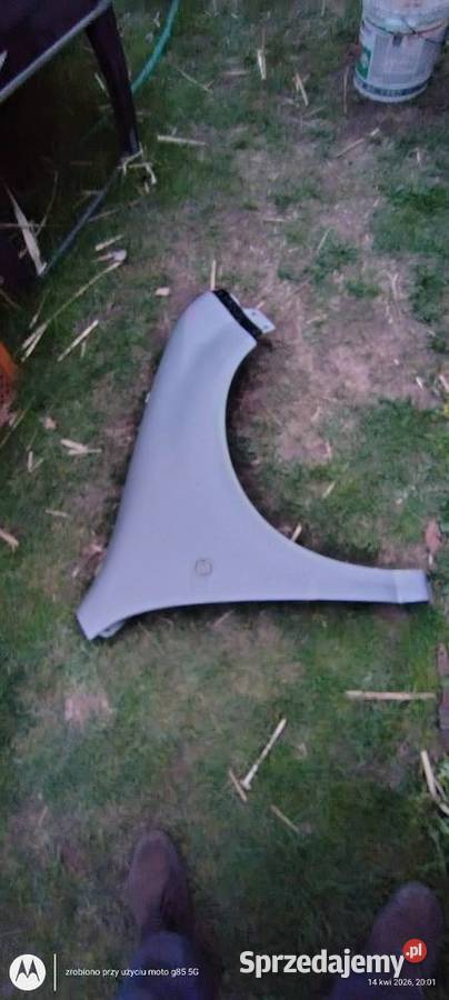 Błotnik prawy przód Fabia 1 kod lakieru 9102 dolnośląskie Lubin