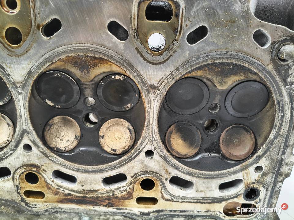 GŁOWICA CYLINDRÓW BMW E87 E90 16 i 7559172