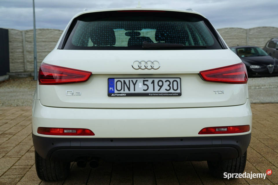 Audi Q3 BIXENON LED parktonik NAWI alusy 17 4/5