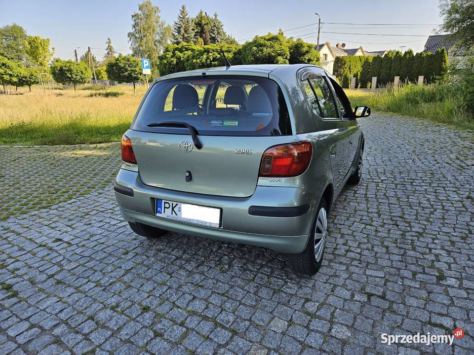 Toyota yaris 10 polski salon Kalisz sprzedam