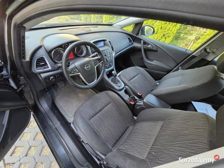 Opel Astra J Sedan 14 turbo 140 6 biegów benzyna manualna Astra Działoszyce