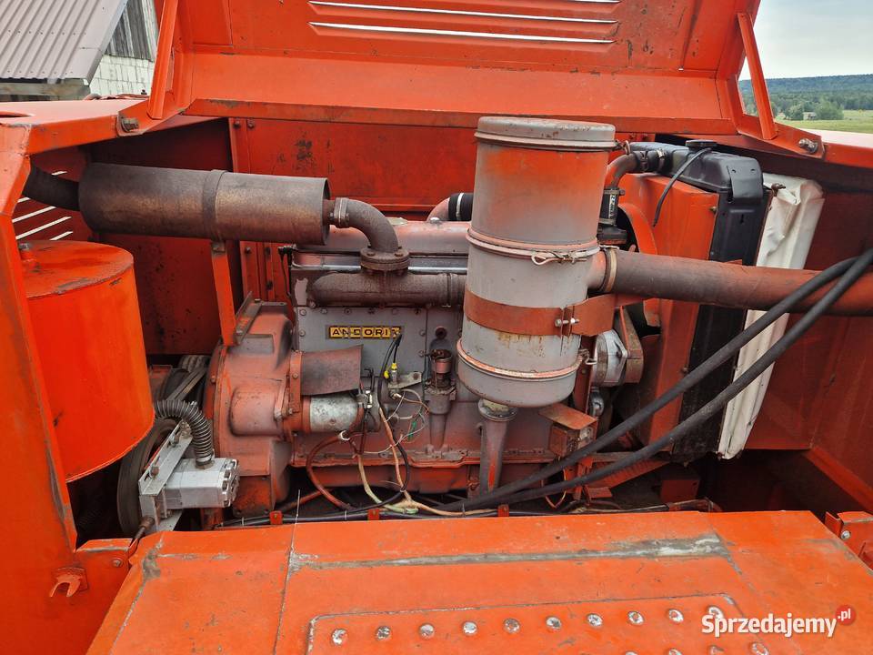 Bizon Super ZO56 z Sieczkarnią Bieliny