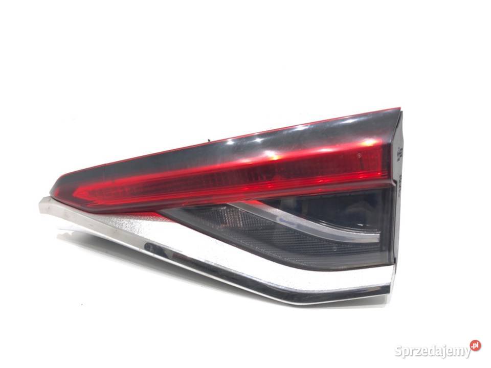 LAMPA TYŁ PRAWA WEWNĘTRZNA TOYOTA COROLLA E21 osobowe