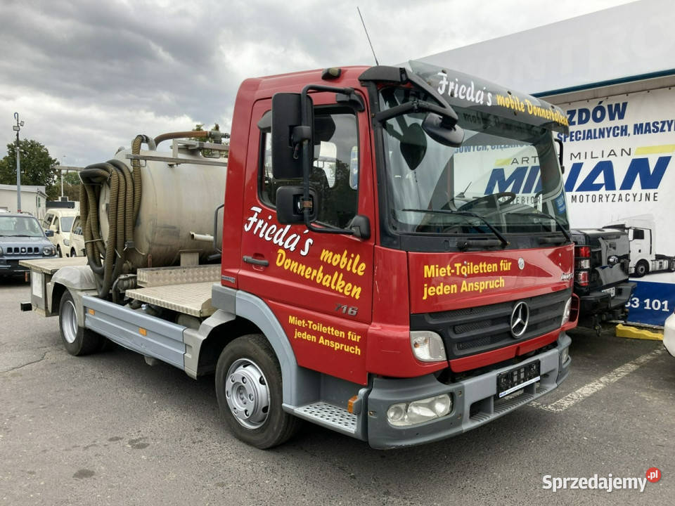 Mercedes Atego Atego716 Toitoi dowywozu WC czerwony Syców