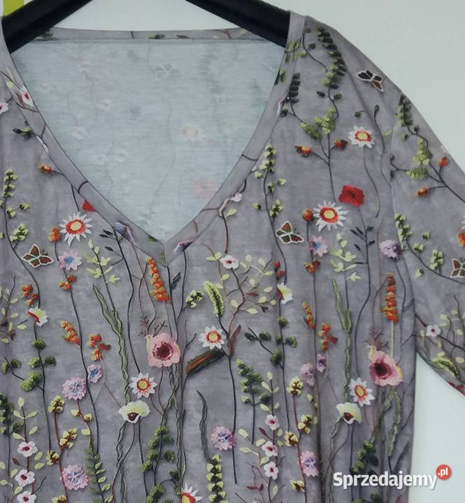 XLXXL5052 Kolorowa bluzka w serek w idealnym