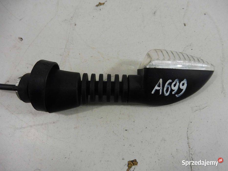 Piaggio MP3 500 kierunkowskaz przód 1420r A699