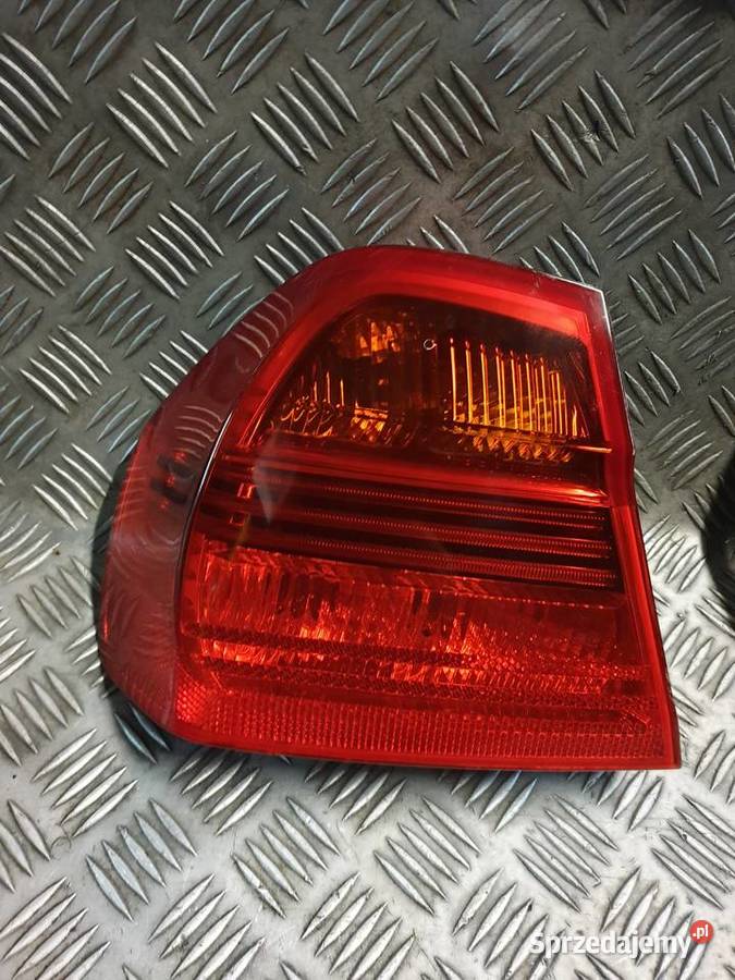 Lampy Tylne Kompletne Bmw E Lewa Lub Prawa G Og Wek Sprzedajemy Pl