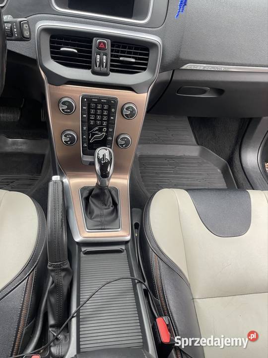 Volvo V40 CROSS Country Automat