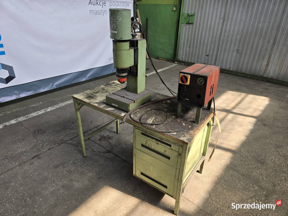 Nitownica radialna BRCKER RN 180 nity 810 mm 13 Trkusów