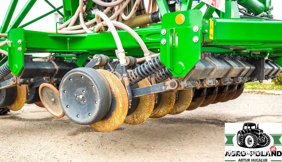JOHN DEERE 750A 2017 6 M 2649 H GREENSTARISOBUS Siewniki i sadzarki dolnośląskie Kudowa-Zdrój sprzedam