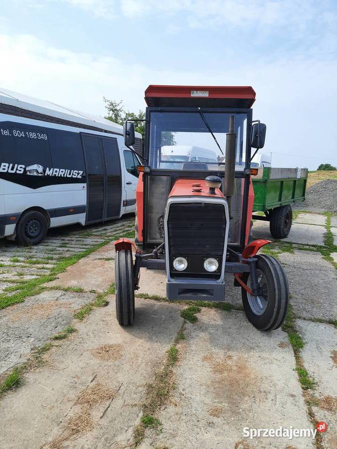 Ciągnik MF 235 Husów