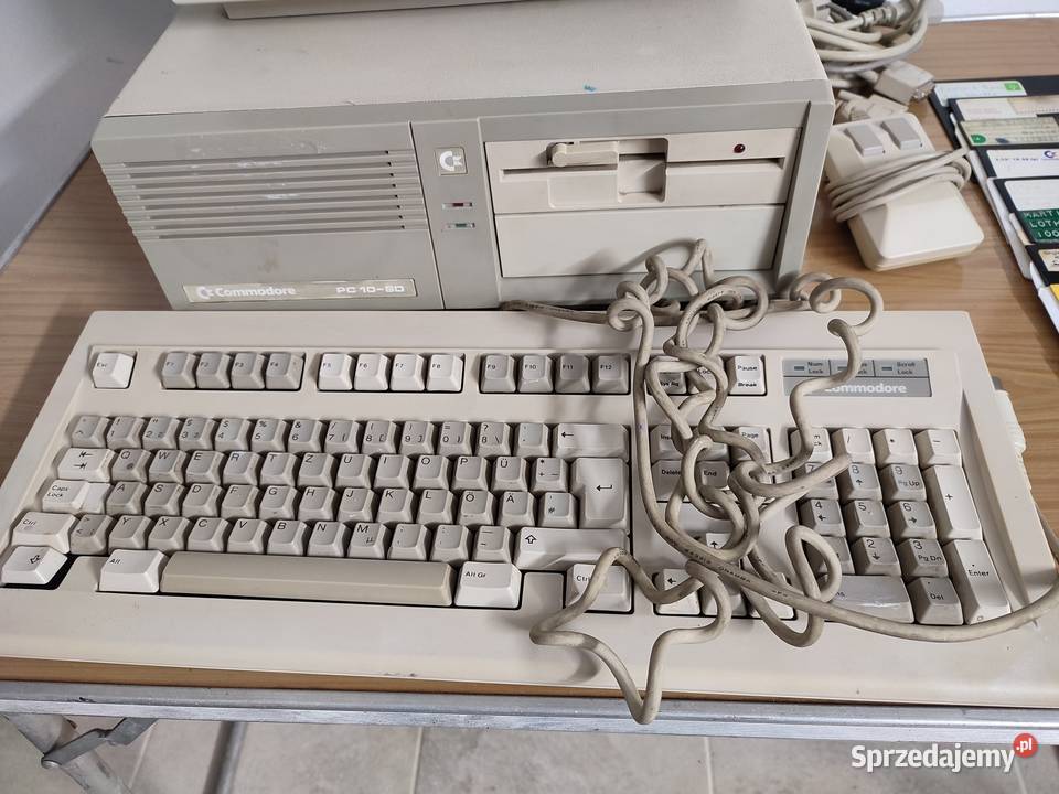 Commodore PC 10III PC 20 III z monitorem kpl Myszków