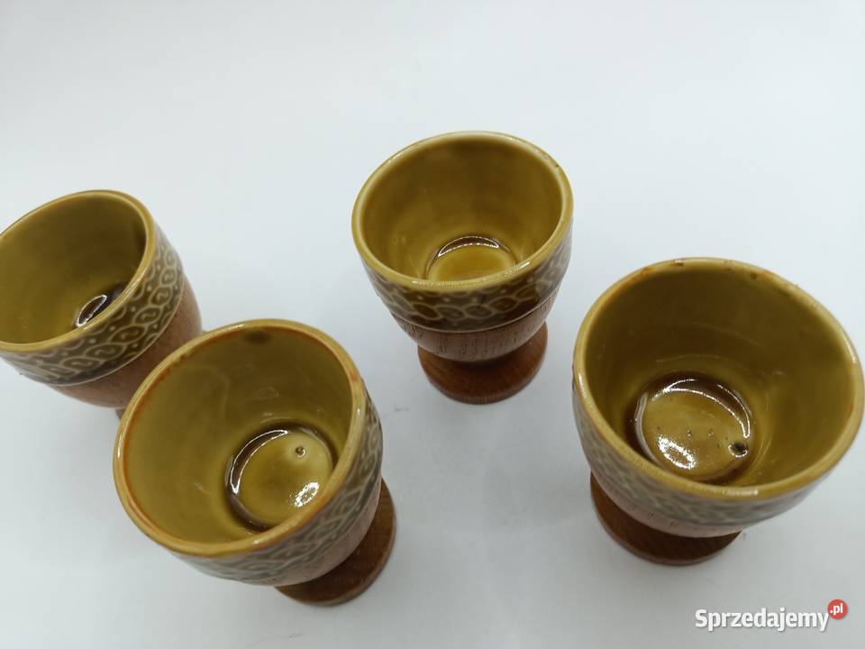 Cztery kieliszki do jajek porcelana i drewno lubelskie Zamość