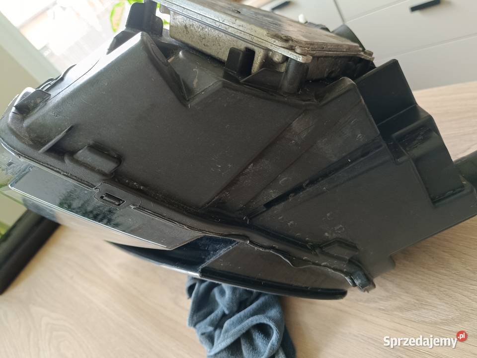 Skoda Karoq lampa prawa przód 57B941016B