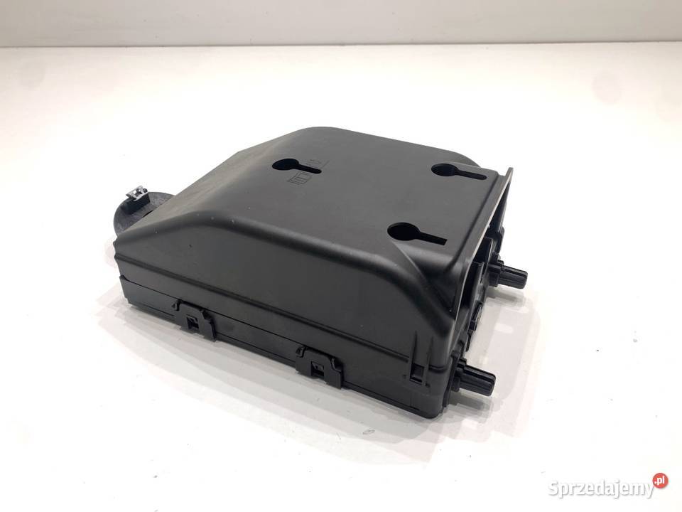 SKRZYNKA BEZPIECZNIKÓW VOLVO S90 II 31682732 osobowe sprzedam