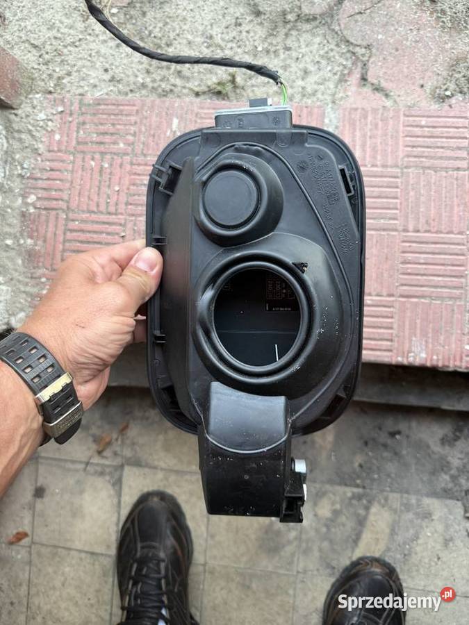 Wlew paliwa klapka w177 kolor 149 bialy Krotoszyn