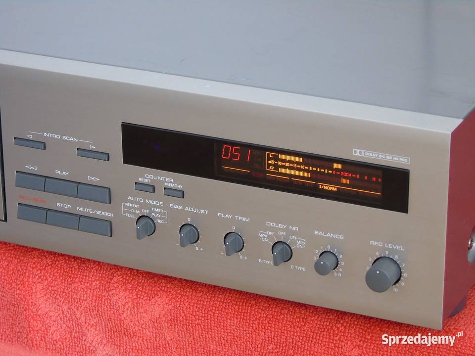 Magnetofon Yamaha KX330 tytan sprawny i ładny
