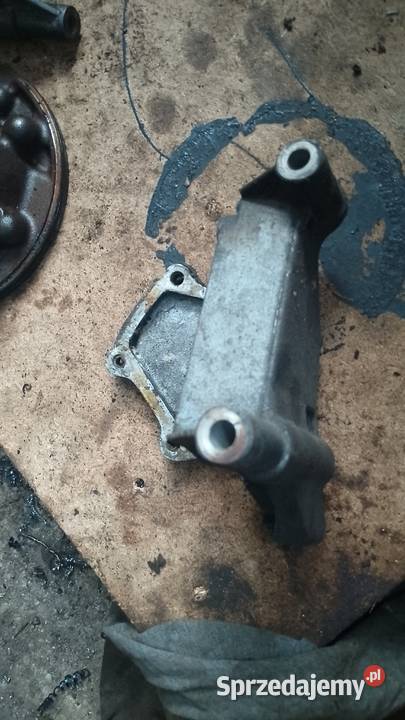 Mercedes 6032360130 łapa łapa pompy filtra Części samochodowe Kocmyrzów