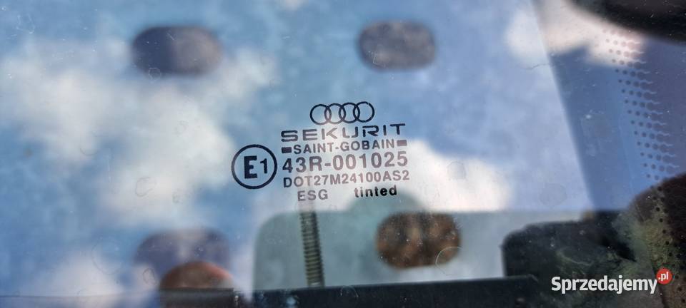 Podnośnik szyby Szyba ramka prawa tylna Audi 80 Luzino sprzedam