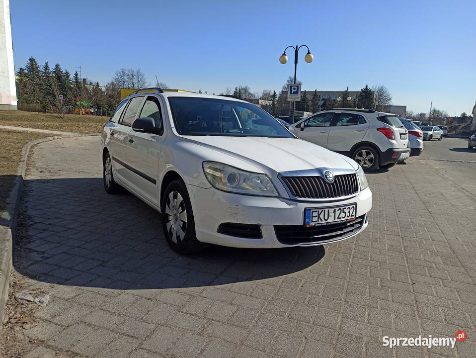Skoda Octavia 16 MPI 3 letnie LPG KME Stan nowe łódzkie