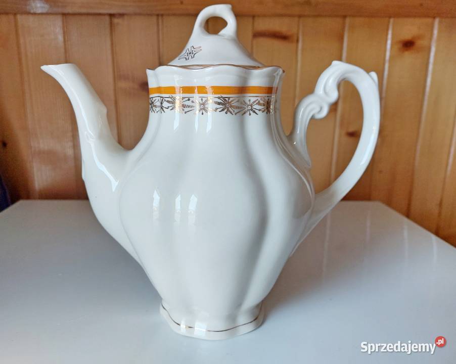 porcelanowy dzbanek Chodzież porcelana beżowy sprzedam