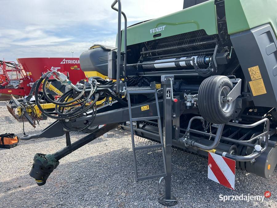 PRASA ROLUJĄCA FENDT ROTANA 160V COMBI