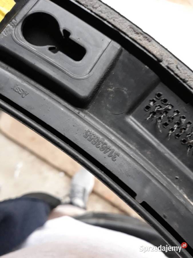 VOLVO V60 CC LISTWA BŁOTNIKA PRAWA PRZÓD PRAWY Międzychód