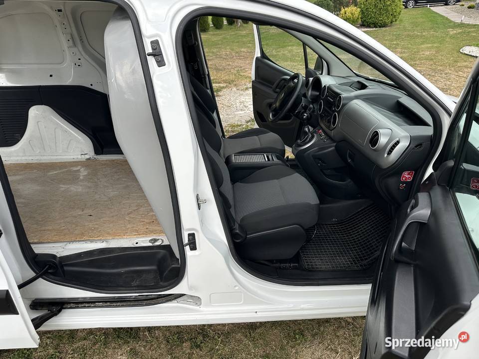 Citroen berlingo 2 osobowy long VAT 1 a manualna Haczów