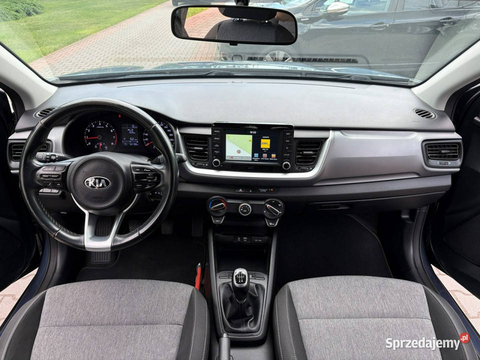 Kia Stonic Kamera cofania CarPlay Relingi Hak 100KM sprzedam