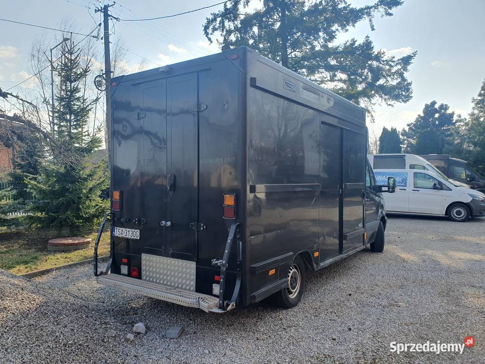 Mercedes Sprinter 2013 kontener pocztowy kamper Rok produkcji 2013 świętokrzyskie
