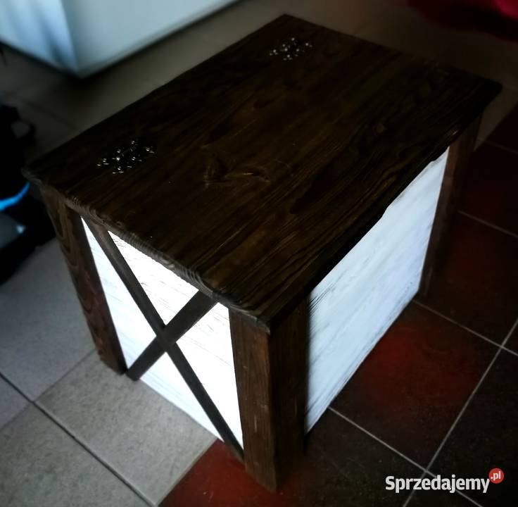 Skrzynia drewniana stolik kawowy opalony