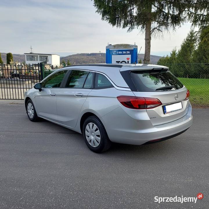 Opel Astra 14T BenzynaModel 2019Salon manualna Przemyśl