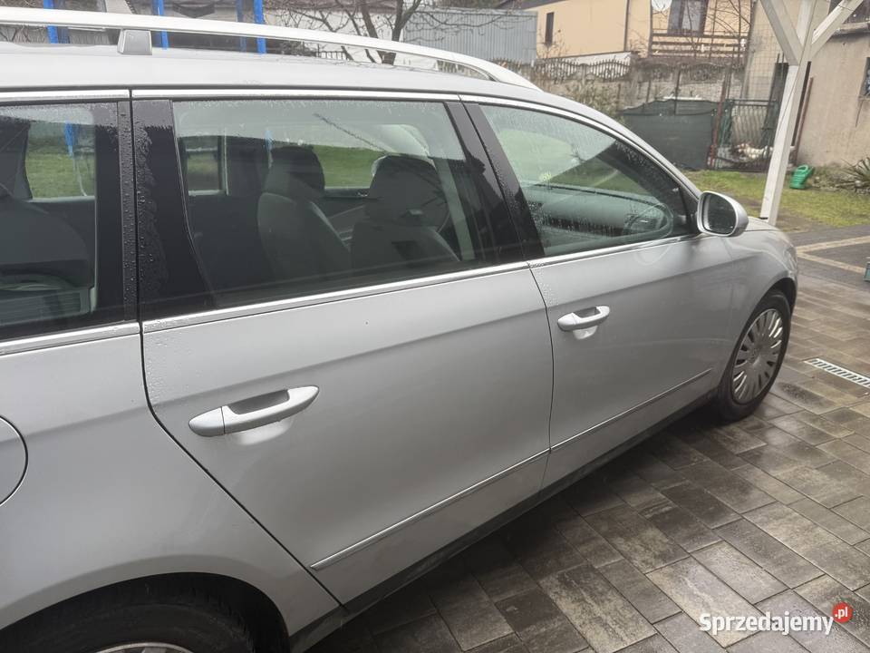 Volkswagen Passat B6 20 tdi zadbany Długie śląskie Nowe Chechło