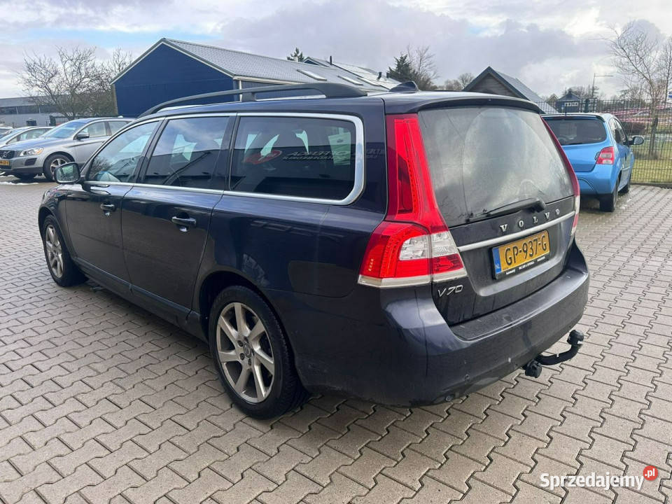 Volvo V70 20 D2 Xenony Podgrzewane fotele Hak 233700km Lipówki