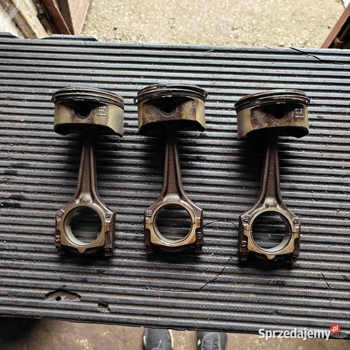 Tłoki vectra b 18 b lubelskie Lublin sprzedam