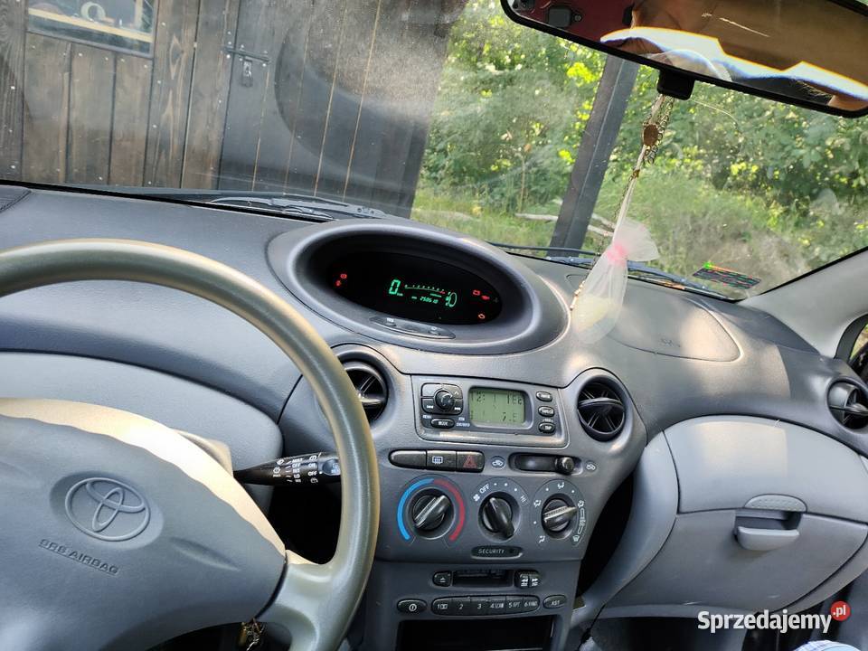 Toyota Yaris 14 benzyna Sanok