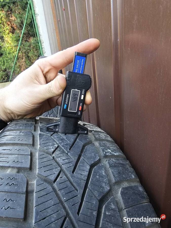 Felgi stalowe 15 z oponami rozstaw śrub 4x108 Średnica 15"