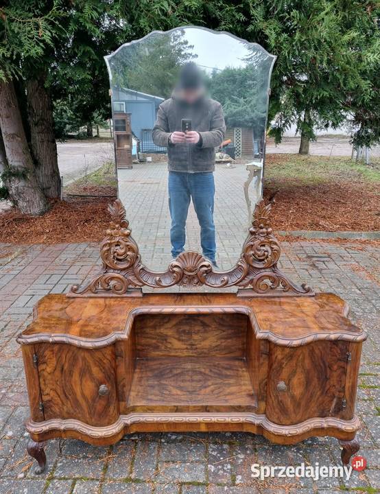 Toaletka w stylu chippendale fornirowana Szczecin