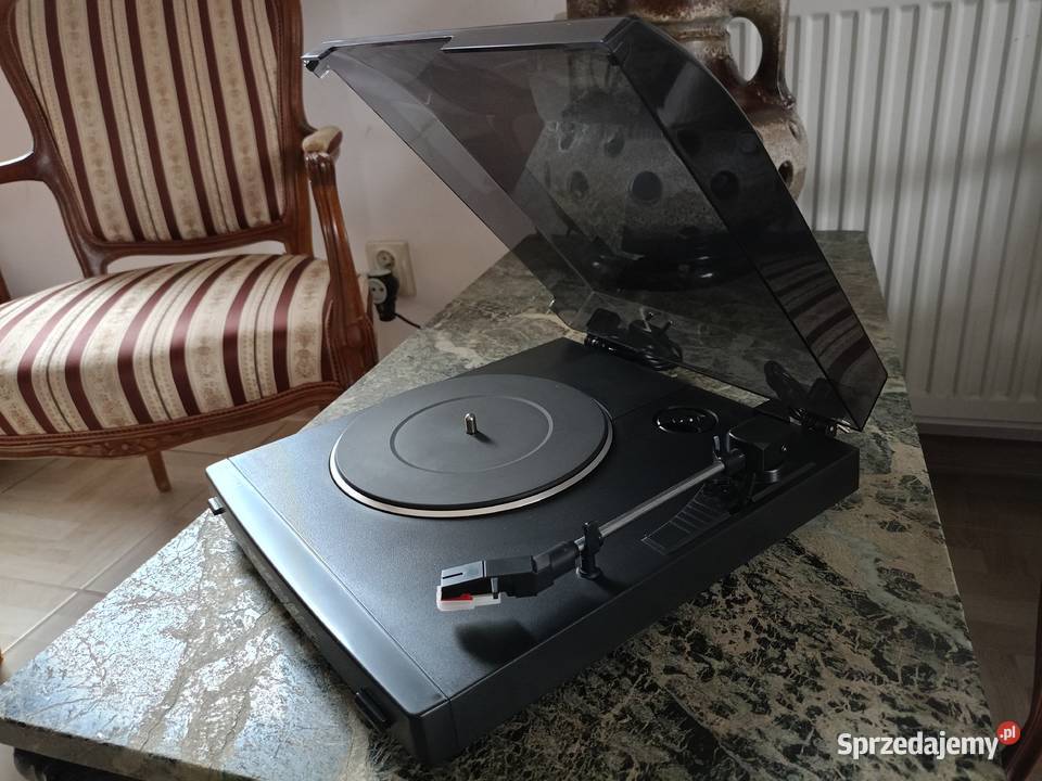 Gramofon BUSH MTT1 z przedwzmacniaczem Drawski Młyn