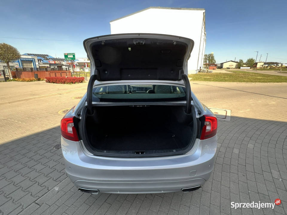 Volvo S60 25T T5 AWD KeyLess Go Skóra Alu 4x4 II wspomaganie kierownicy Sokołów Podlaski sprzedam