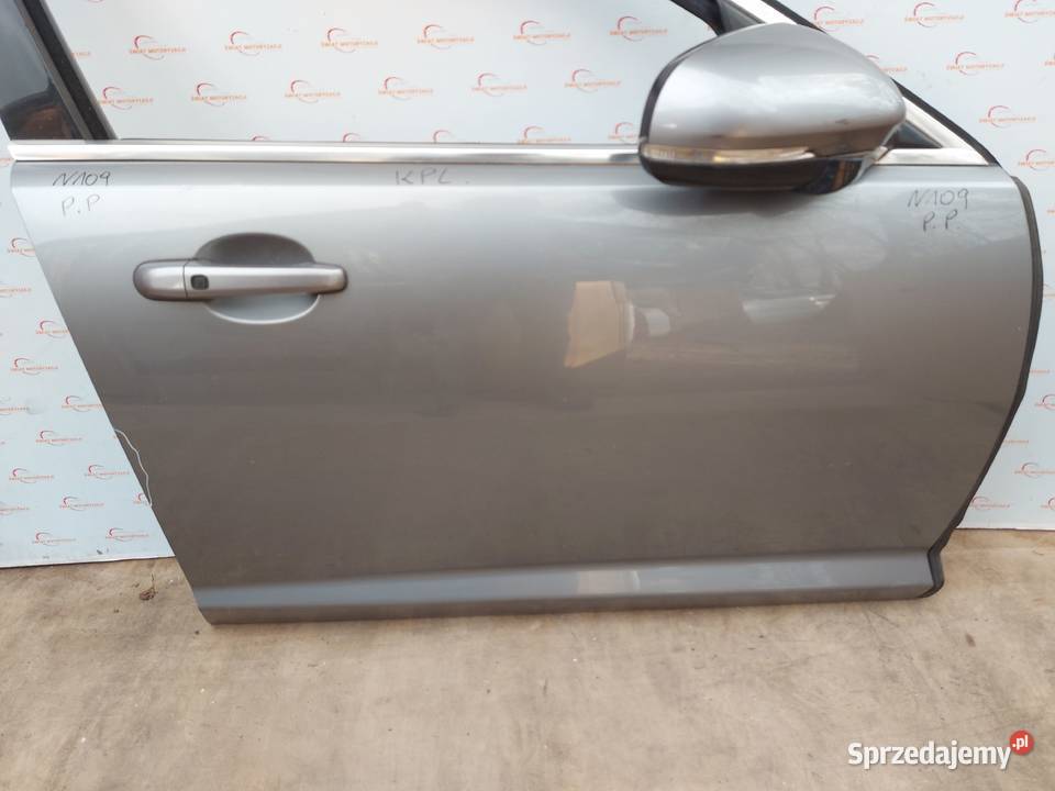 MERCEDES W204 10r drzwi prawe przód 110 mikronów Drzwi świętokrzyskie Kielce