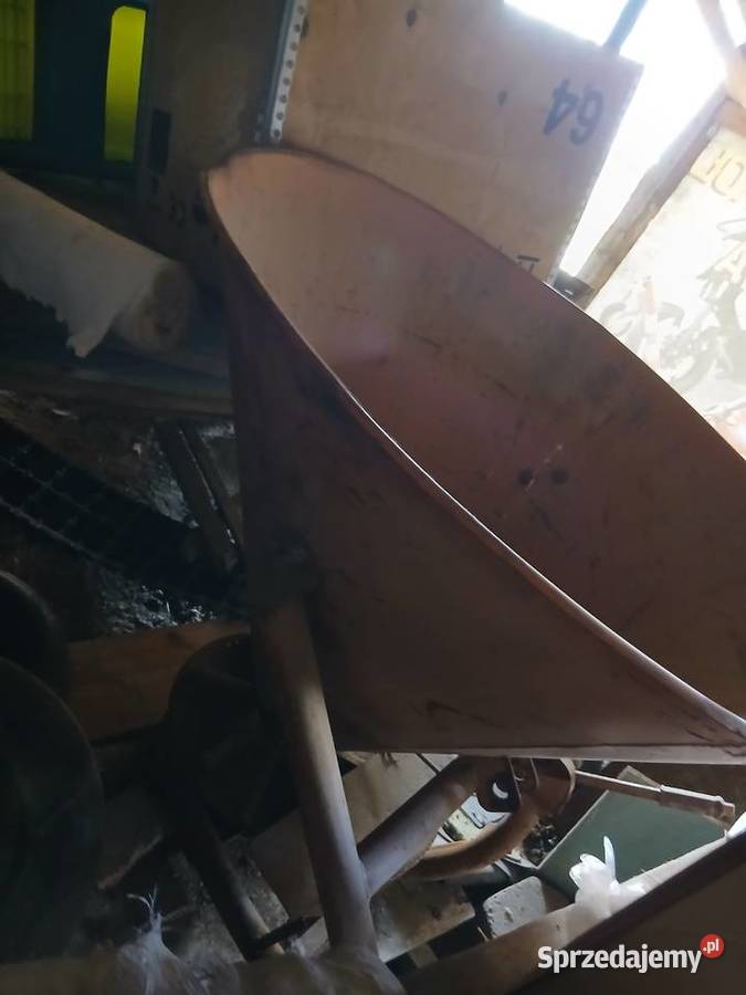 Rozsiewacz nieuszkodzony lubelskie Smugi