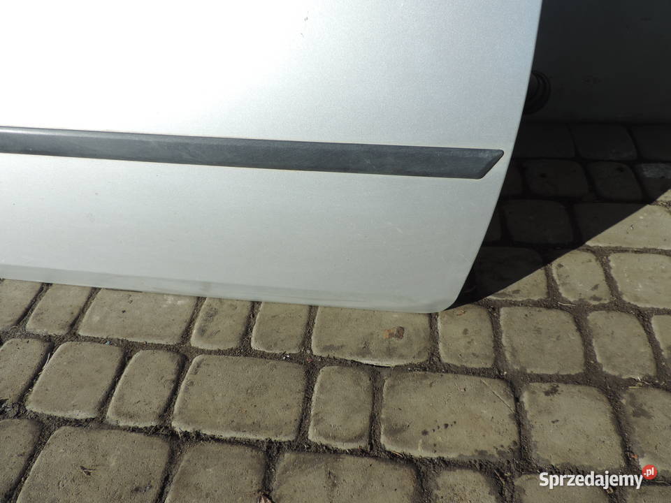 DRZWI PRAWY PRZÓD FORD FIESTA MK5 5D KOLOR 62 Rok produkcji 2005 Nowy Sącz