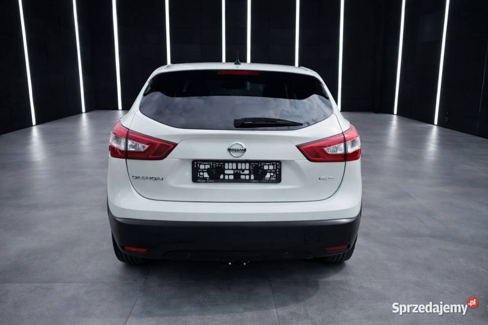 Nissan Qashqai kamera cofanianawigacjapanorama Żabno