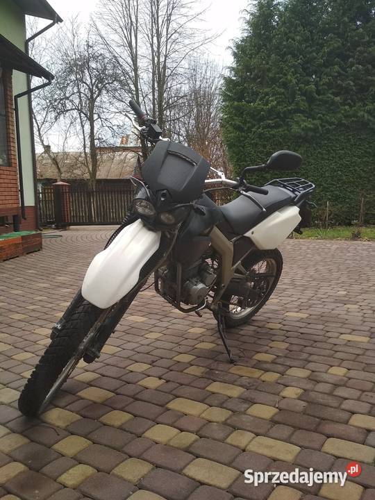 Derbi Senda 125 4T 2004 Rok produkcji 2004 Moszczanica