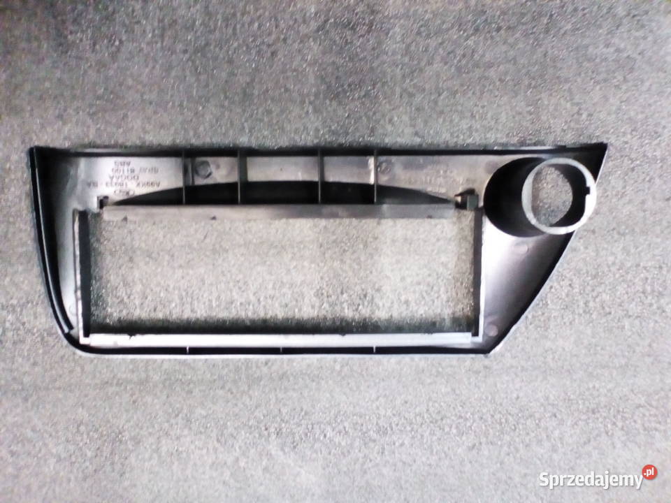 Ford Ka l 13i Obudowa radia osobowe