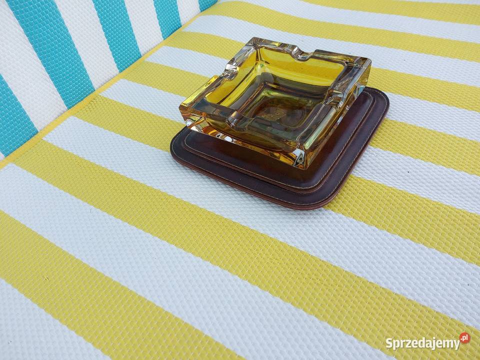 Popielniczkę sprzedam Porcelana i szkło