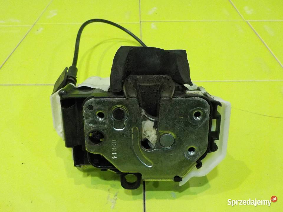 OPEL COMBO D 14r zamek drzwi prawy boczny osobowe Suków