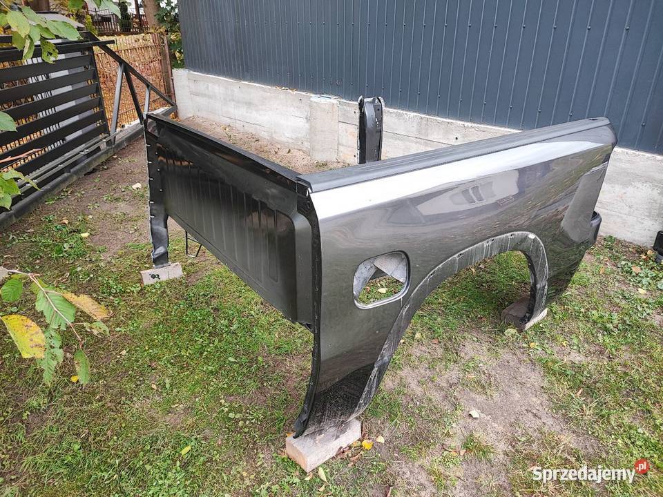 Ram 1500 błotnik lewy paka Rakszawa