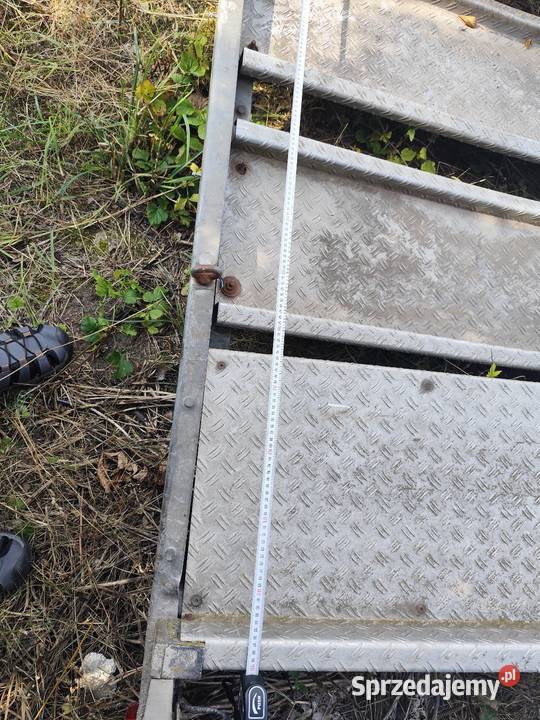 Sprzedam lawetę sprowadzona Rok produkcji 1998 Gniezno